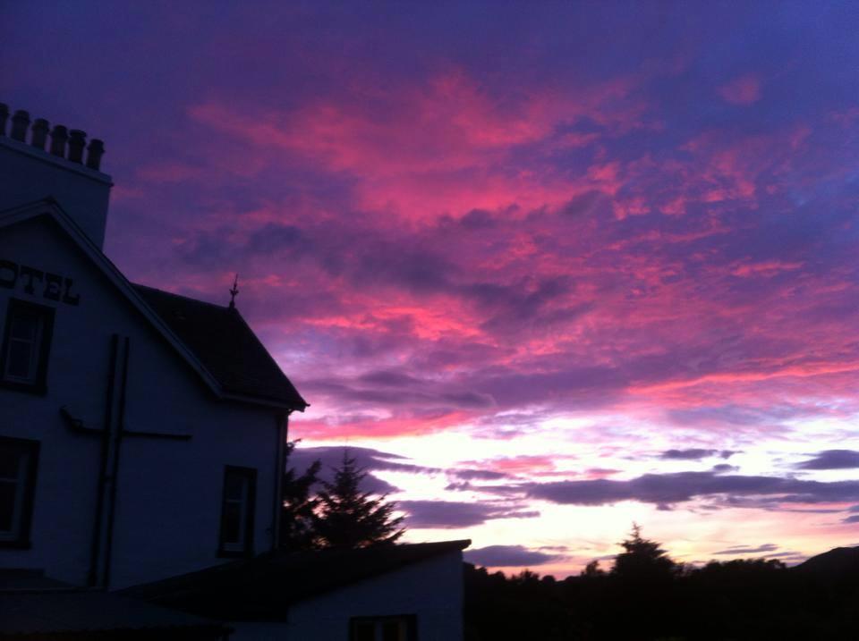 Loch Shiel Hotel Acharacle エクステリア 写真